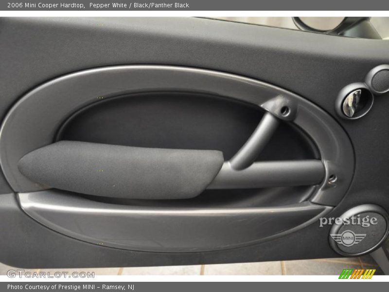 Pepper White / Black/Panther Black 2006 Mini Cooper Hardtop