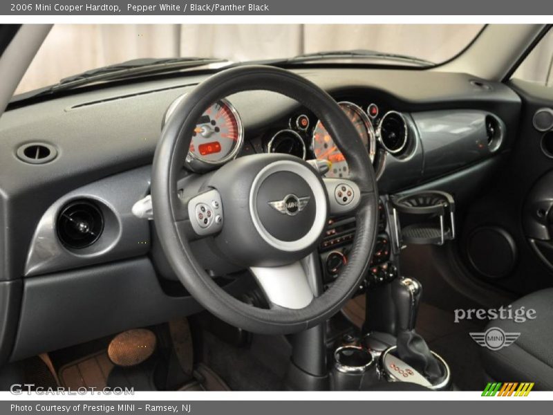 Pepper White / Black/Panther Black 2006 Mini Cooper Hardtop