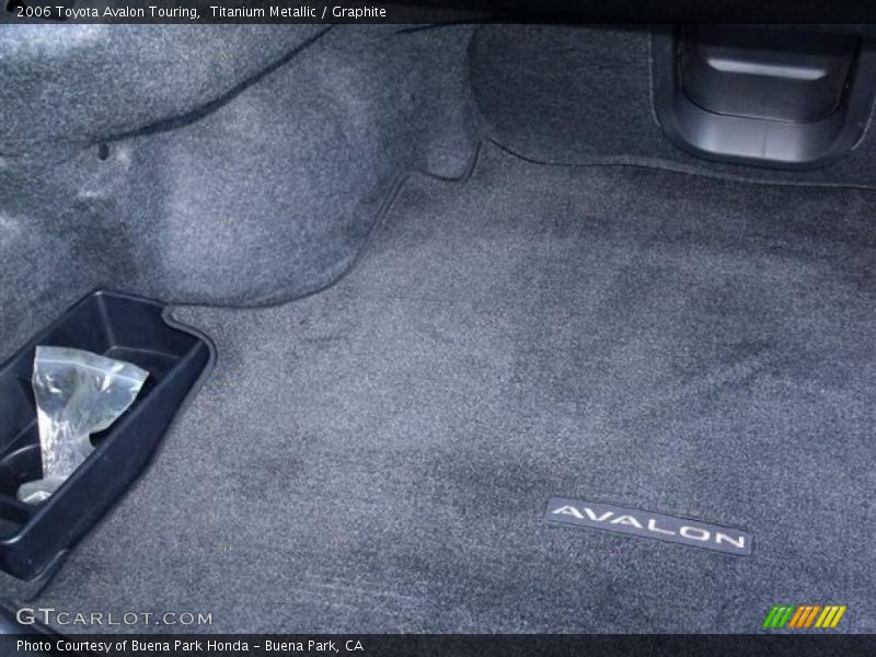 Titanium Metallic / Graphite 2006 Toyota Avalon Touring
