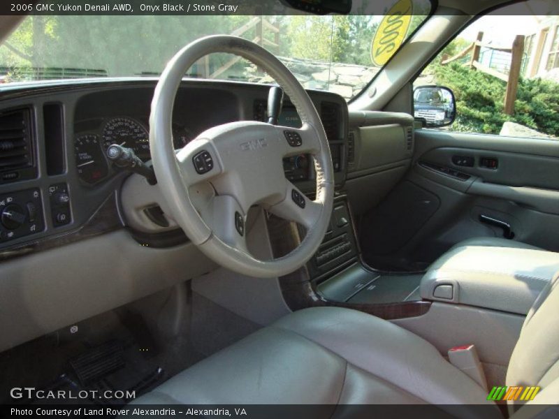 Onyx Black / Stone Gray 2006 GMC Yukon Denali AWD
