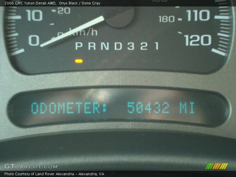 Onyx Black / Stone Gray 2006 GMC Yukon Denali AWD