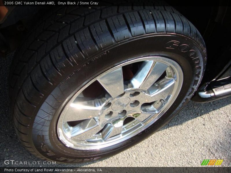 Onyx Black / Stone Gray 2006 GMC Yukon Denali AWD