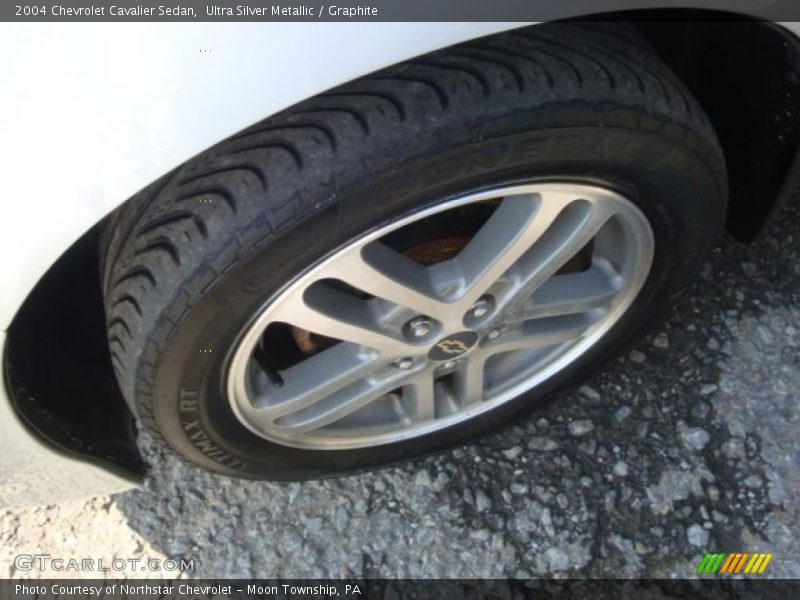 Ultra Silver Metallic / Graphite 2004 Chevrolet Cavalier Sedan