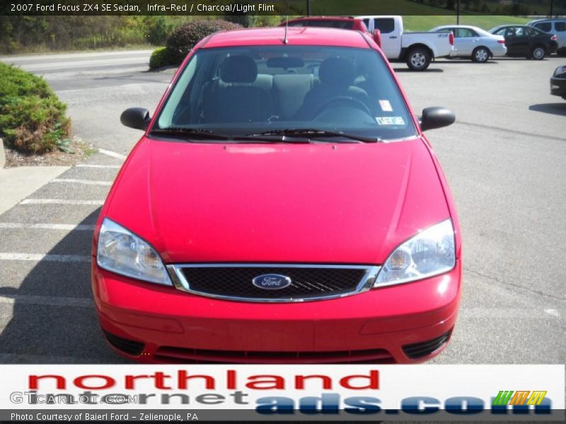 Infra-Red / Charcoal/Light Flint 2007 Ford Focus ZX4 SE Sedan