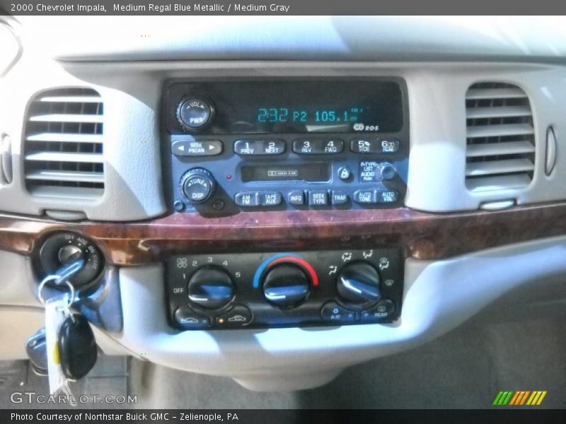 Medium Regal Blue Metallic / Medium Gray 2000 Chevrolet Impala