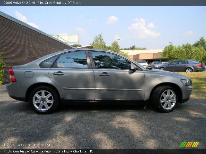 Flint Gray Metallic / Off Black 2006 Volvo S40 2.4i