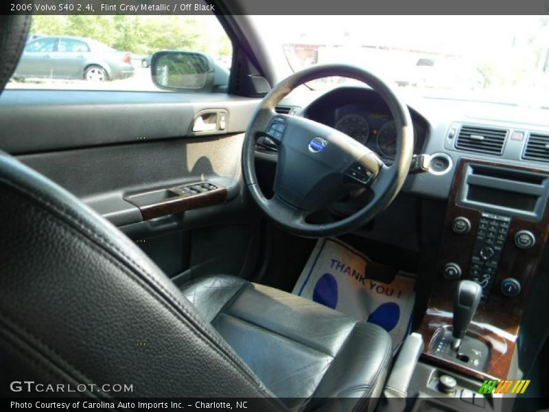 Flint Gray Metallic / Off Black 2006 Volvo S40 2.4i