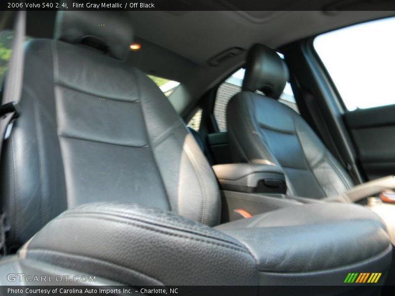 Flint Gray Metallic / Off Black 2006 Volvo S40 2.4i