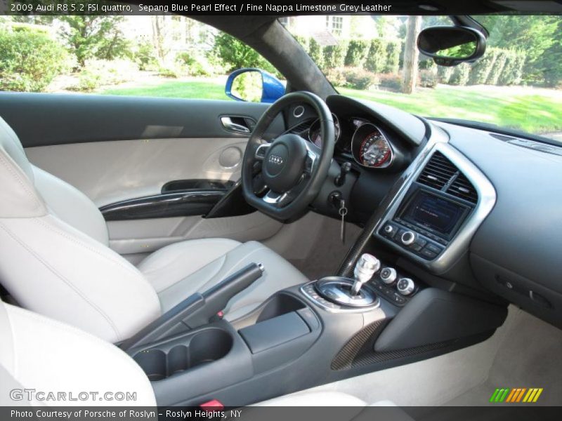 Dashboard of 2009 R8 5.2 FSI quattro