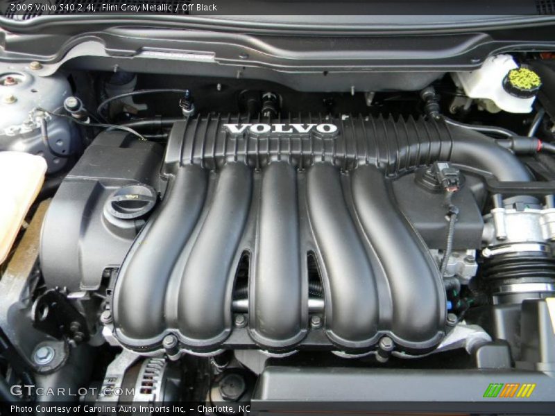 Flint Gray Metallic / Off Black 2006 Volvo S40 2.4i