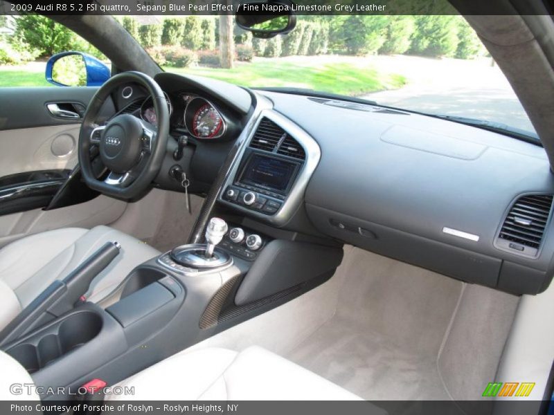 Dashboard of 2009 R8 5.2 FSI quattro