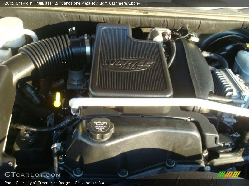 Sandstone Metallic / Light Cashmere/Ebony 2005 Chevrolet TrailBlazer LS