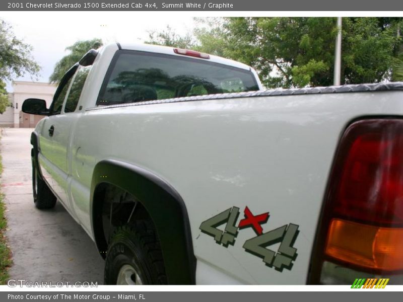 Summit White / Graphite 2001 Chevrolet Silverado 1500 Extended Cab 4x4