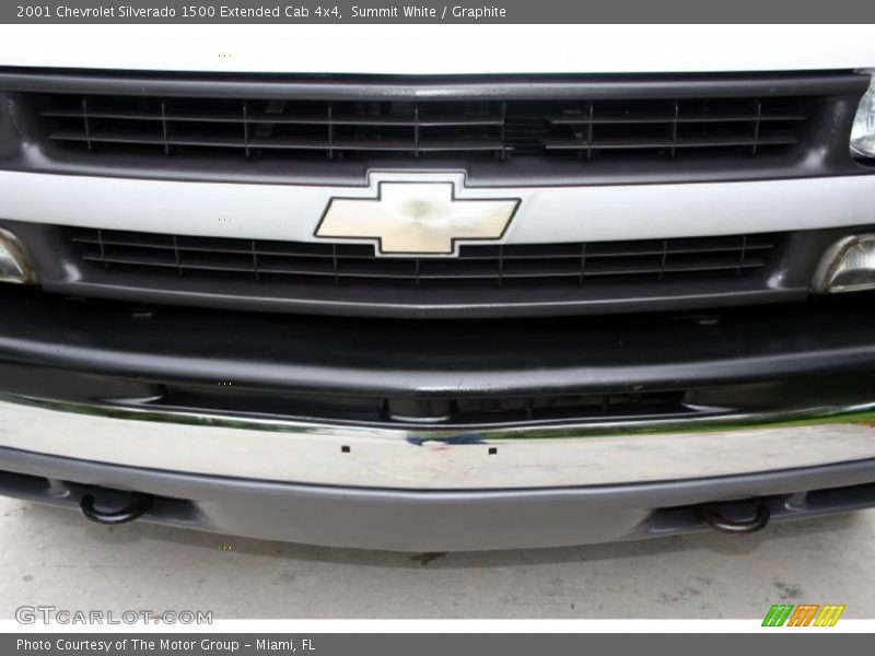 Summit White / Graphite 2001 Chevrolet Silverado 1500 Extended Cab 4x4