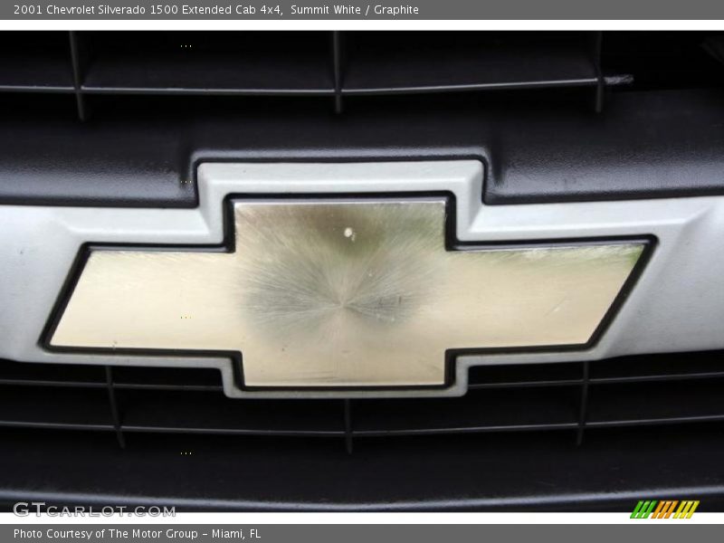 Summit White / Graphite 2001 Chevrolet Silverado 1500 Extended Cab 4x4