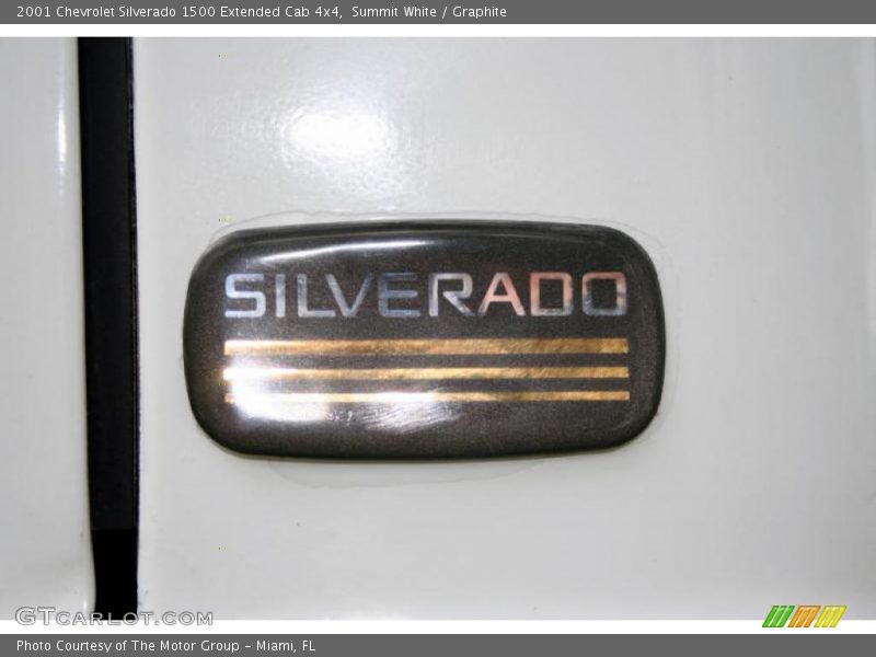Summit White / Graphite 2001 Chevrolet Silverado 1500 Extended Cab 4x4