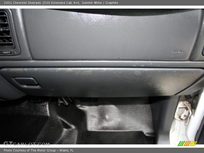 Summit White / Graphite 2001 Chevrolet Silverado 1500 Extended Cab 4x4