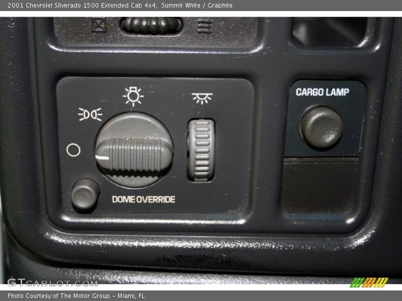 Summit White / Graphite 2001 Chevrolet Silverado 1500 Extended Cab 4x4