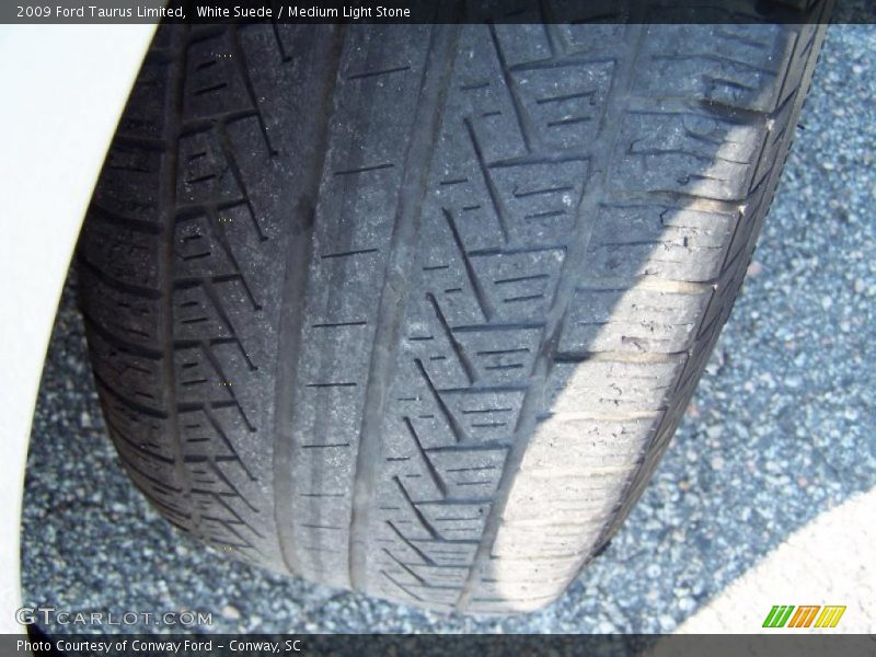 White Suede / Medium Light Stone 2009 Ford Taurus Limited