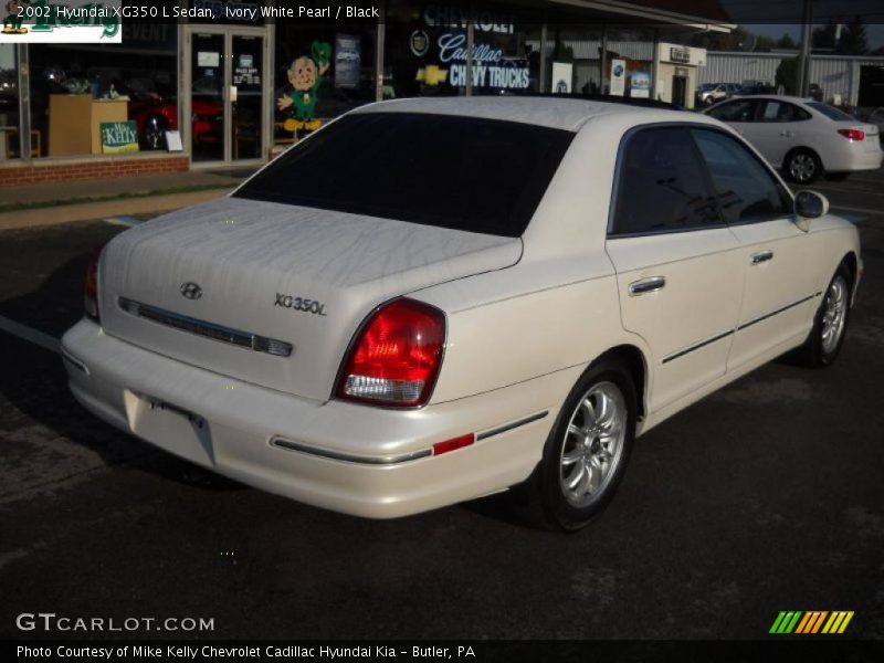 Ivory White Pearl / Black 2002 Hyundai XG350 L Sedan