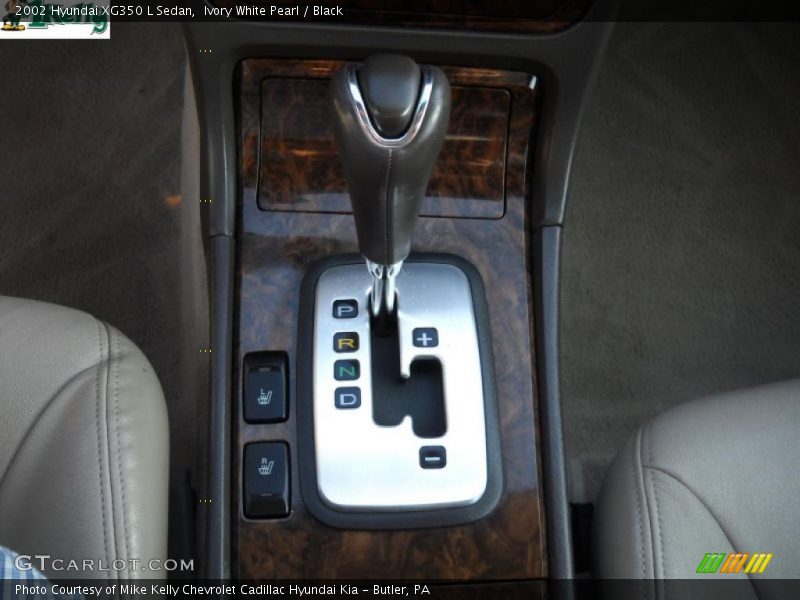 Ivory White Pearl / Black 2002 Hyundai XG350 L Sedan