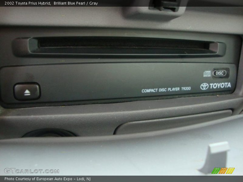 Brilliant Blue Pearl / Gray 2002 Toyota Prius Hybrid
