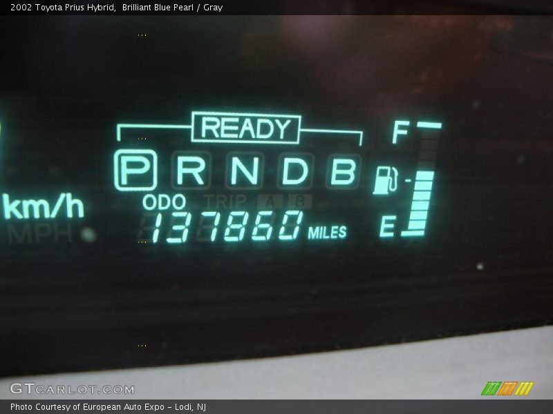 Brilliant Blue Pearl / Gray 2002 Toyota Prius Hybrid
