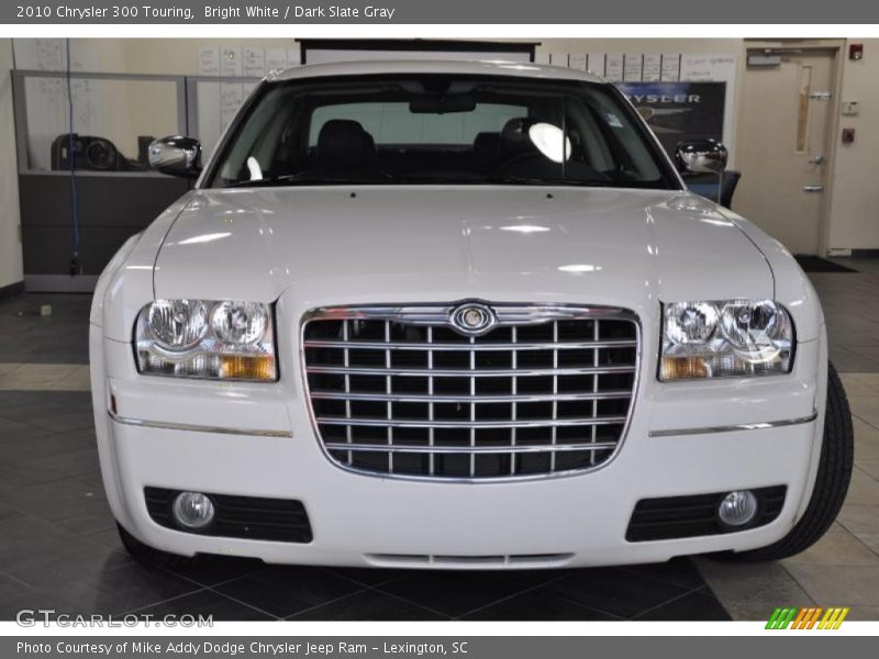 Bright White / Dark Slate Gray 2010 Chrysler 300 Touring