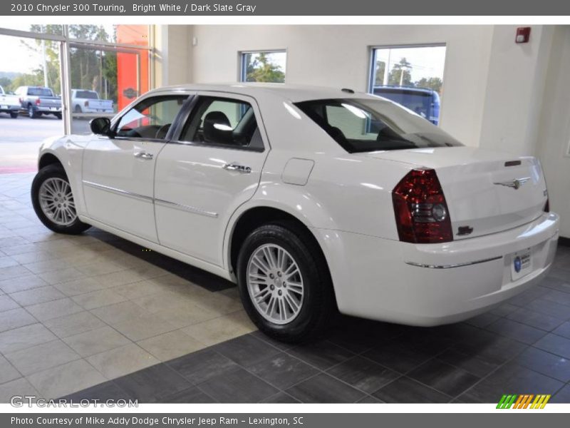 Bright White / Dark Slate Gray 2010 Chrysler 300 Touring