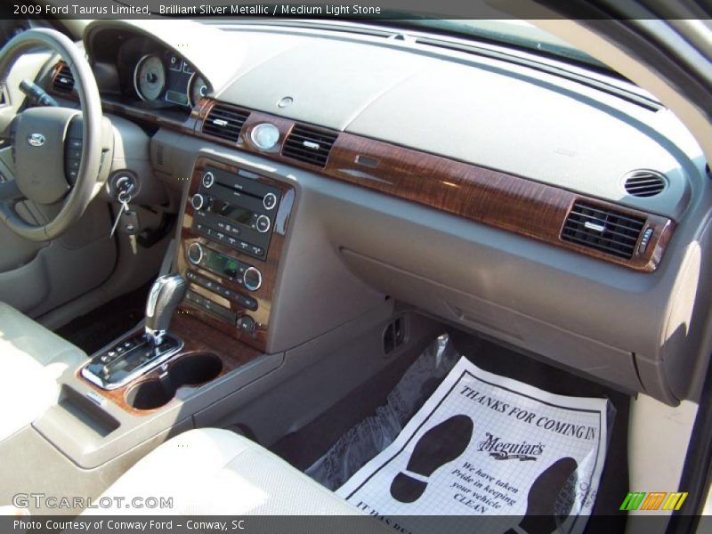 Brilliant Silver Metallic / Medium Light Stone 2009 Ford Taurus Limited