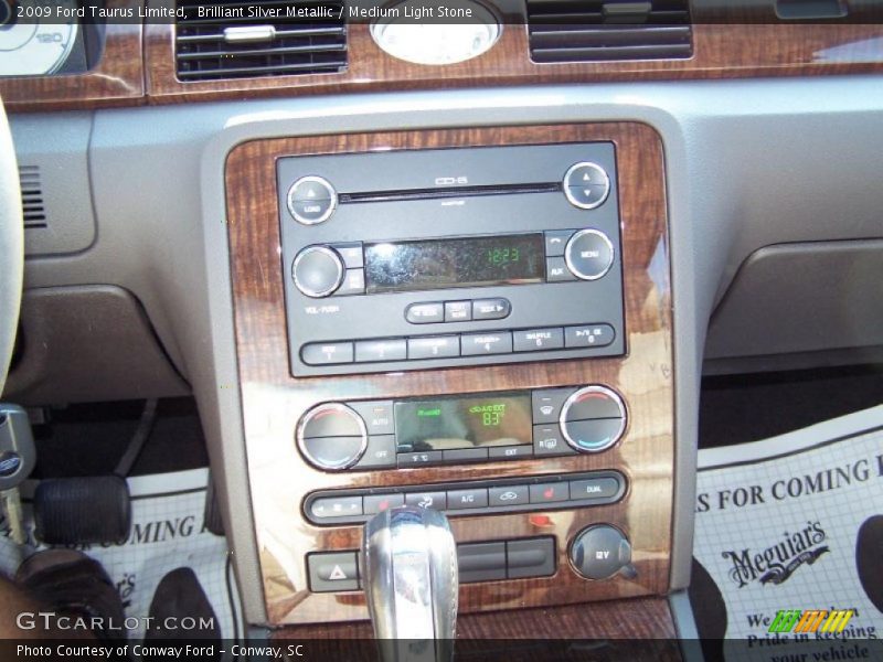 Brilliant Silver Metallic / Medium Light Stone 2009 Ford Taurus Limited