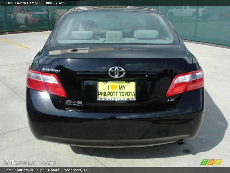 Black / Ash 2009 Toyota Camry LE