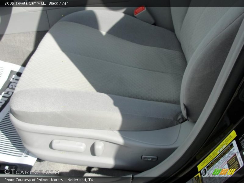 Black / Ash 2009 Toyota Camry LE