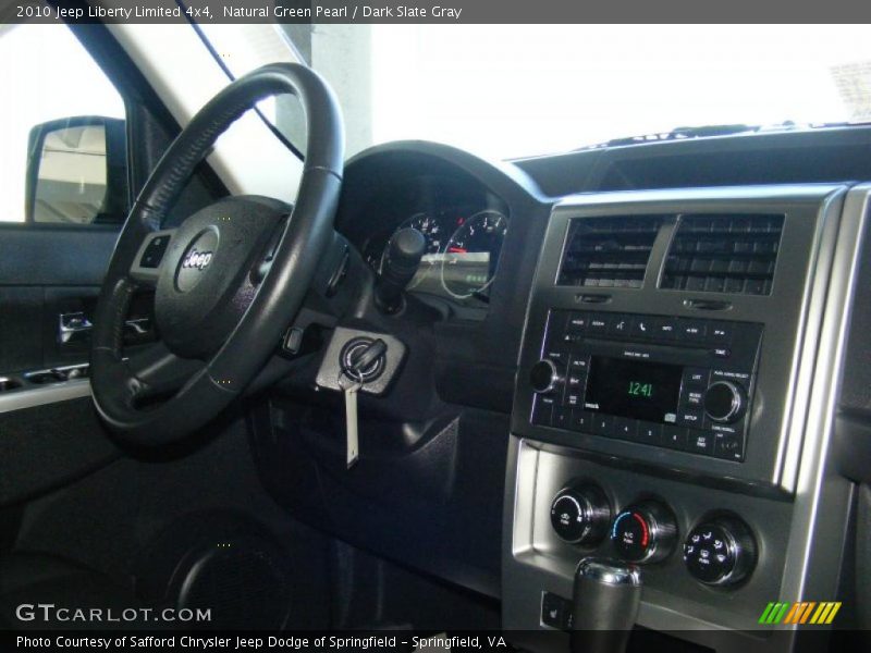 Natural Green Pearl / Dark Slate Gray 2010 Jeep Liberty Limited 4x4