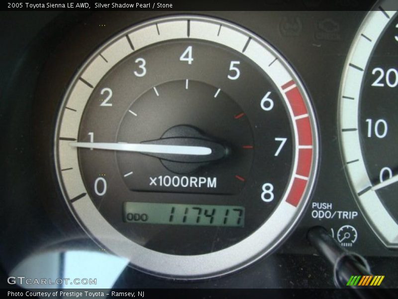 Silver Shadow Pearl / Stone 2005 Toyota Sienna LE AWD