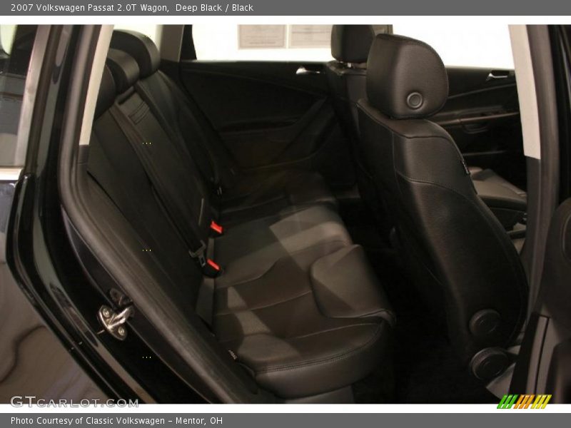 Deep Black / Black 2007 Volkswagen Passat 2.0T Wagon