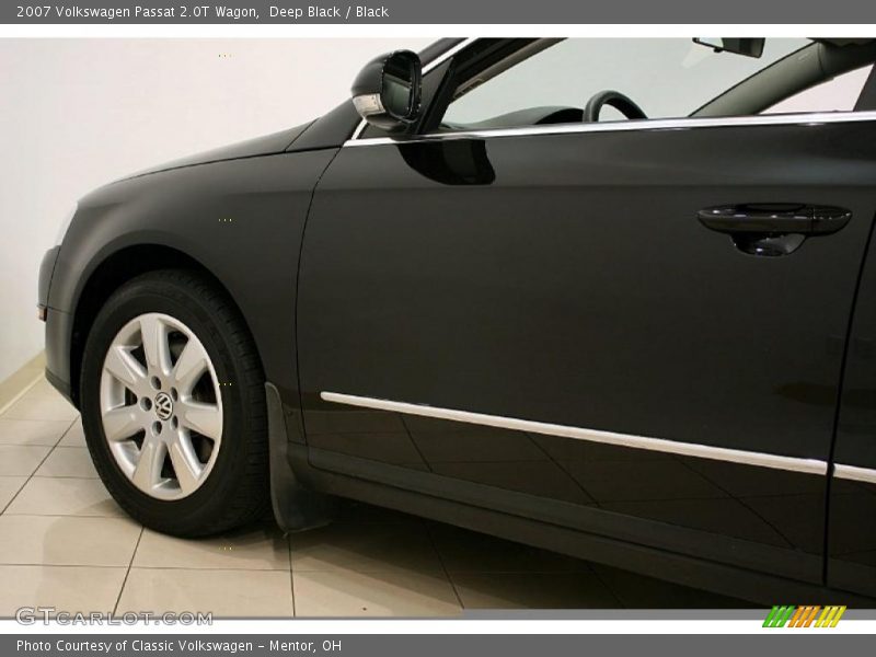 Deep Black / Black 2007 Volkswagen Passat 2.0T Wagon