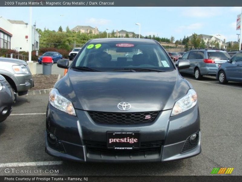 Magnetic Gray Metallic / Dark Charcoal 2009 Toyota Matrix S