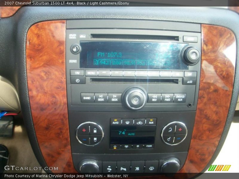 Black / Light Cashmere/Ebony 2007 Chevrolet Suburban 1500 LT 4x4