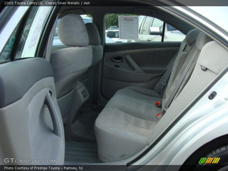 Classic Silver Metallic / Ash 2009 Toyota Camry LE