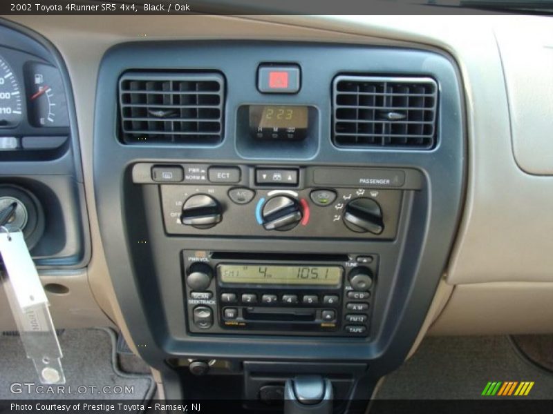 Black / Oak 2002 Toyota 4Runner SR5 4x4