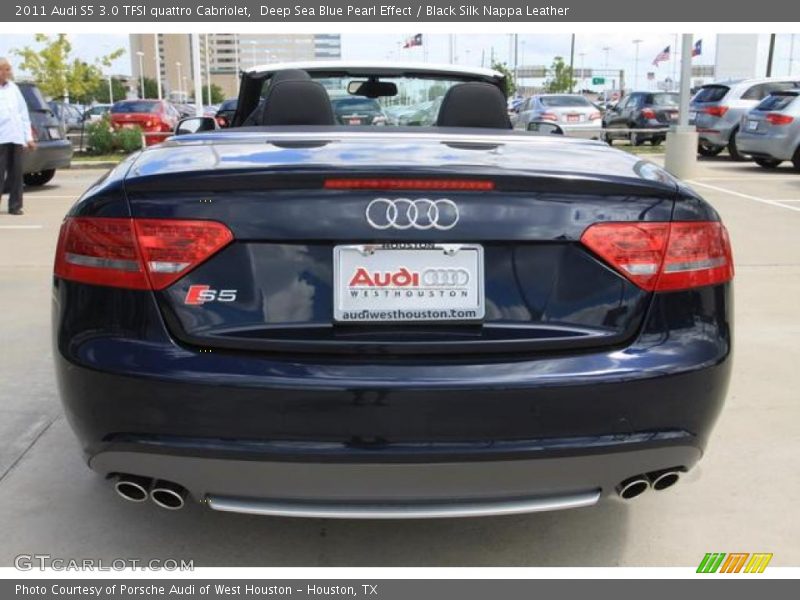 Deep Sea Blue Pearl Effect / Black Silk Nappa Leather 2011 Audi S5 3.0 TFSI quattro Cabriolet