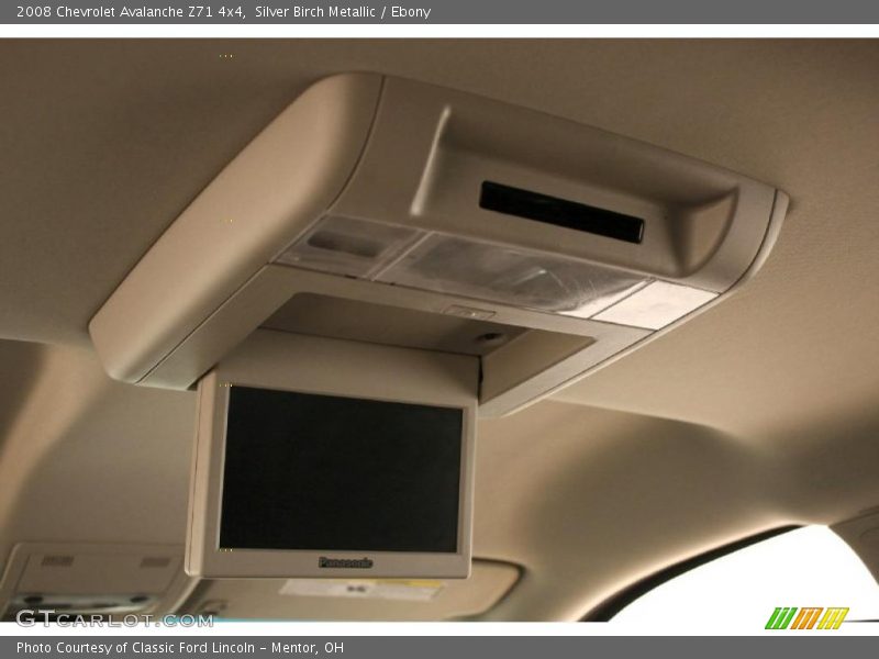 Silver Birch Metallic / Ebony 2008 Chevrolet Avalanche Z71 4x4