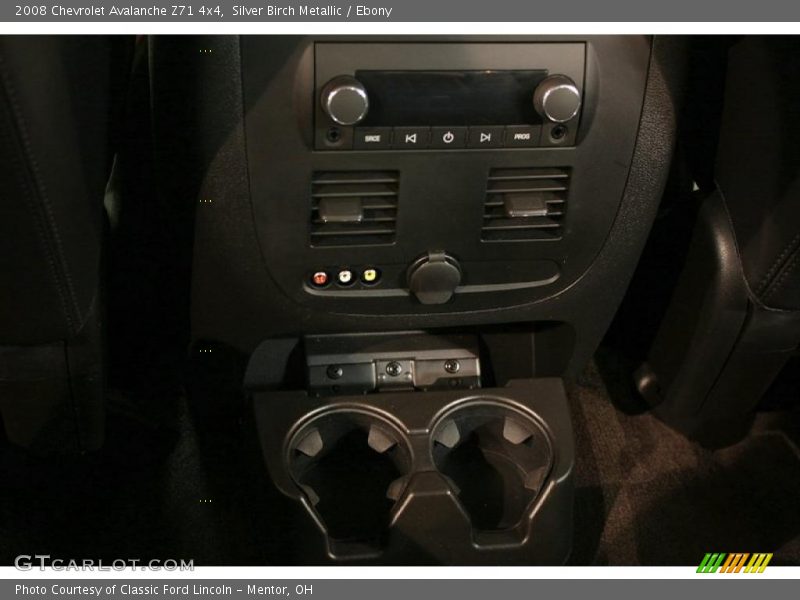 Silver Birch Metallic / Ebony 2008 Chevrolet Avalanche Z71 4x4