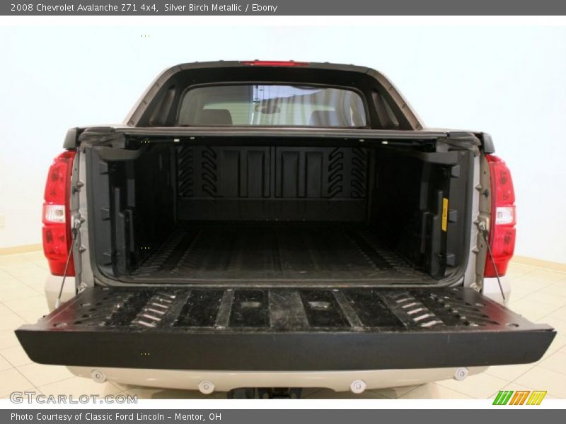 Silver Birch Metallic / Ebony 2008 Chevrolet Avalanche Z71 4x4