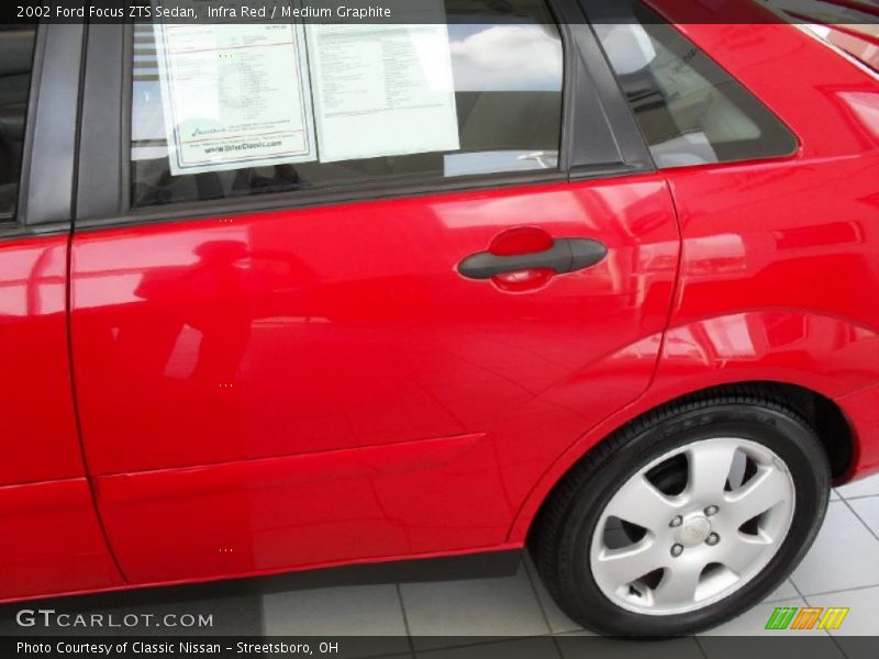 Infra Red / Medium Graphite 2002 Ford Focus ZTS Sedan