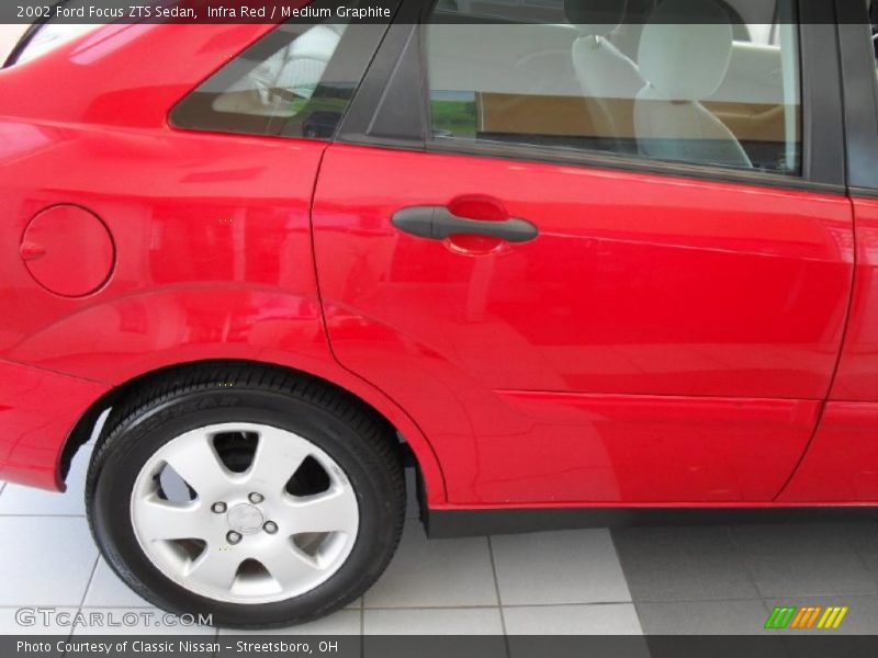 Infra Red / Medium Graphite 2002 Ford Focus ZTS Sedan