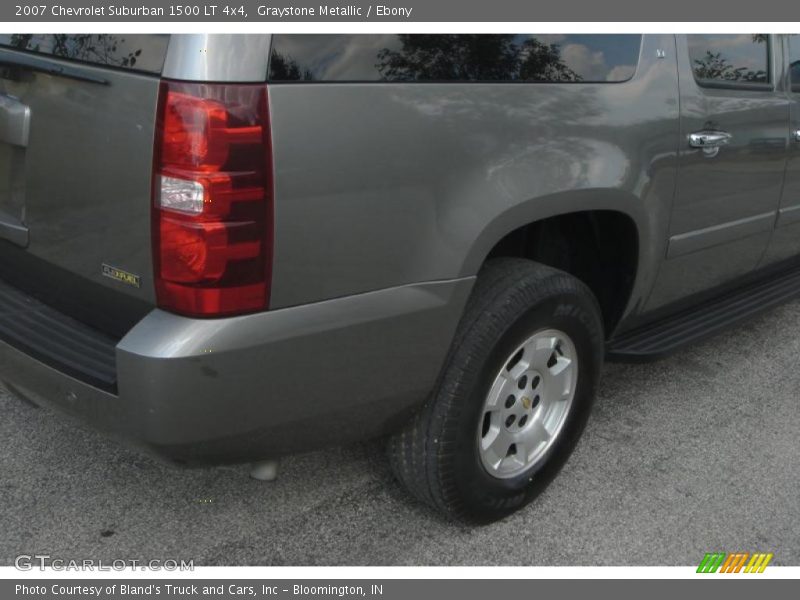 Graystone Metallic / Ebony 2007 Chevrolet Suburban 1500 LT 4x4