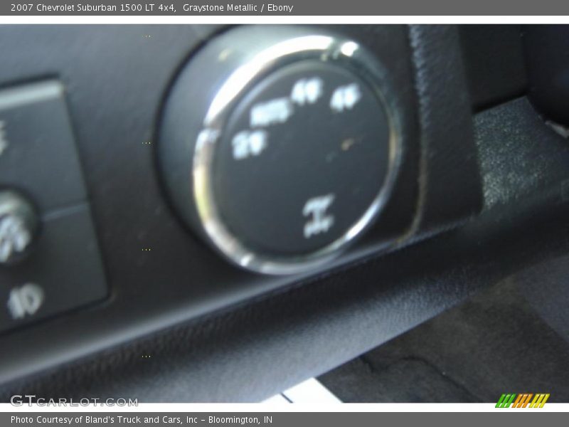 Graystone Metallic / Ebony 2007 Chevrolet Suburban 1500 LT 4x4