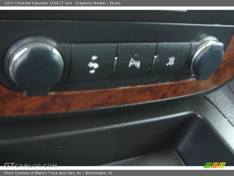 Graystone Metallic / Ebony 2007 Chevrolet Suburban 1500 LT 4x4